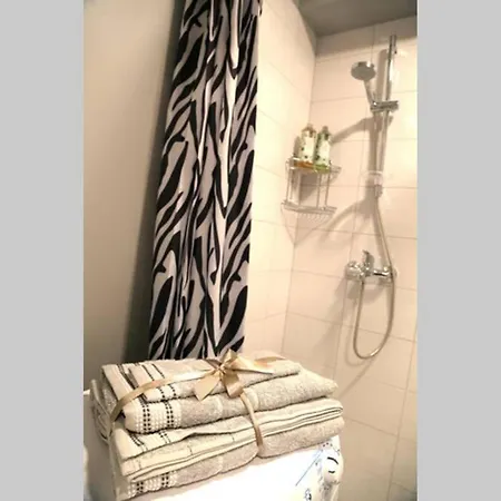 Bright Apartment,for 1-4,near Old Town Wilno