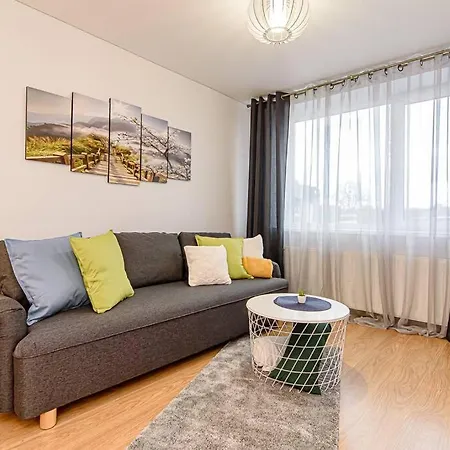 Apartament Bright Apartment,for 1-4,near Old Town *