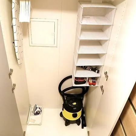 Bright Apartment,for 1-4,near Old Town Apartament *