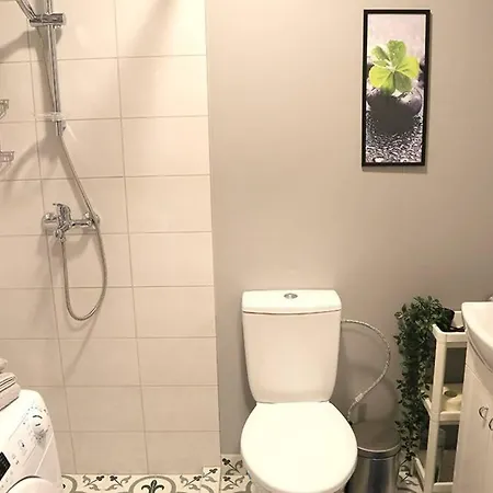 Bright Apartment,for 1-4,near Old Town